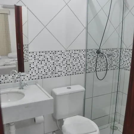 Casa de hóspedes Meu Rancho 2*